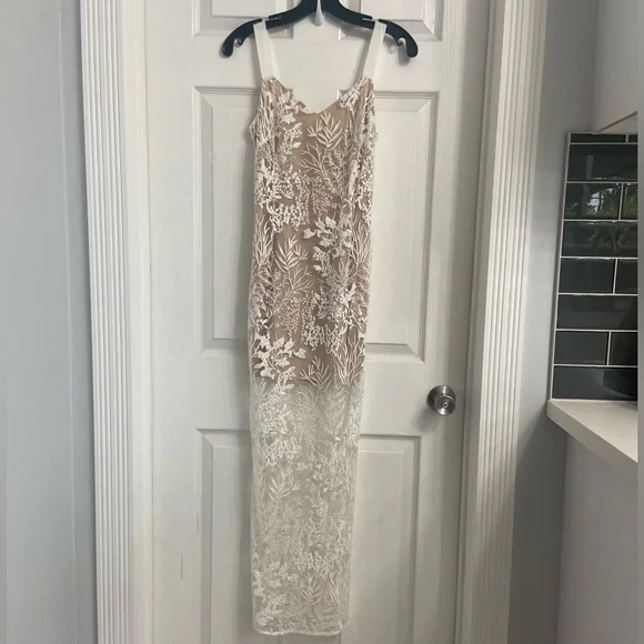 Marciano | Dresses | Marciano Guess Maxi Dress Size 2 White Lace Vneck  Wedding Summer | Poshmark